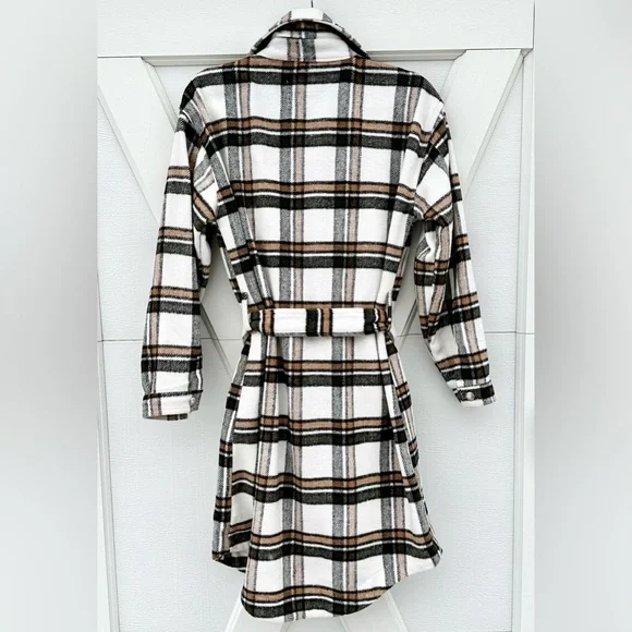 Blank NYC Cream Plaid Long Shacket - Picture 3 of 5